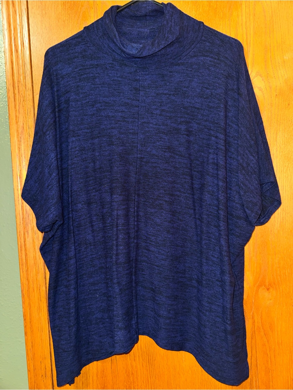 Apt. 9 women’s  Deep Navy Turtleneck-Style Short Sleeve Pullover